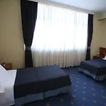 Continental 4* Vorë