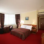 Continental 4*