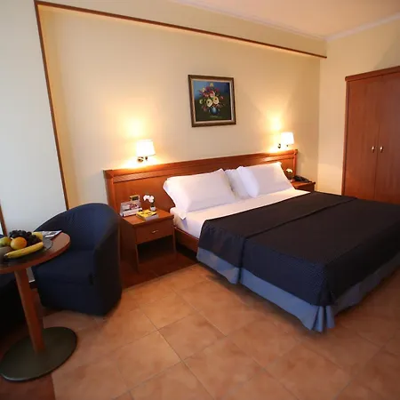 Continental 4* Vorë