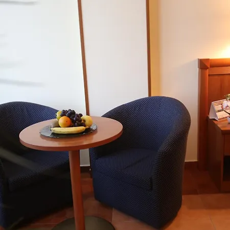 Continental 4*