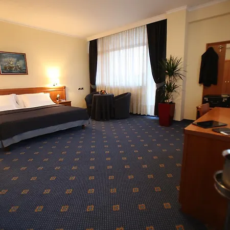 Continental Hotell Vorë